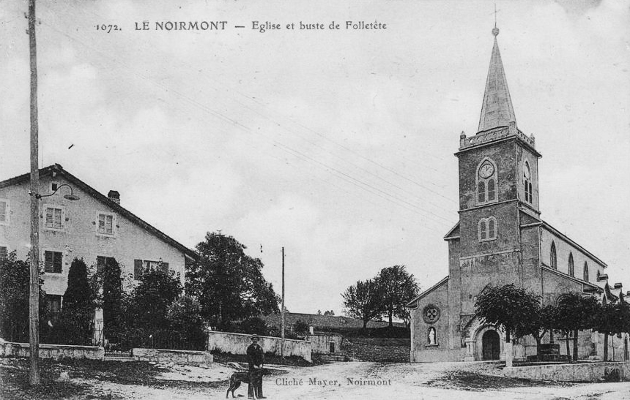 Carte postale historique de l'ancienne église Saint-Hubert du Noirmont